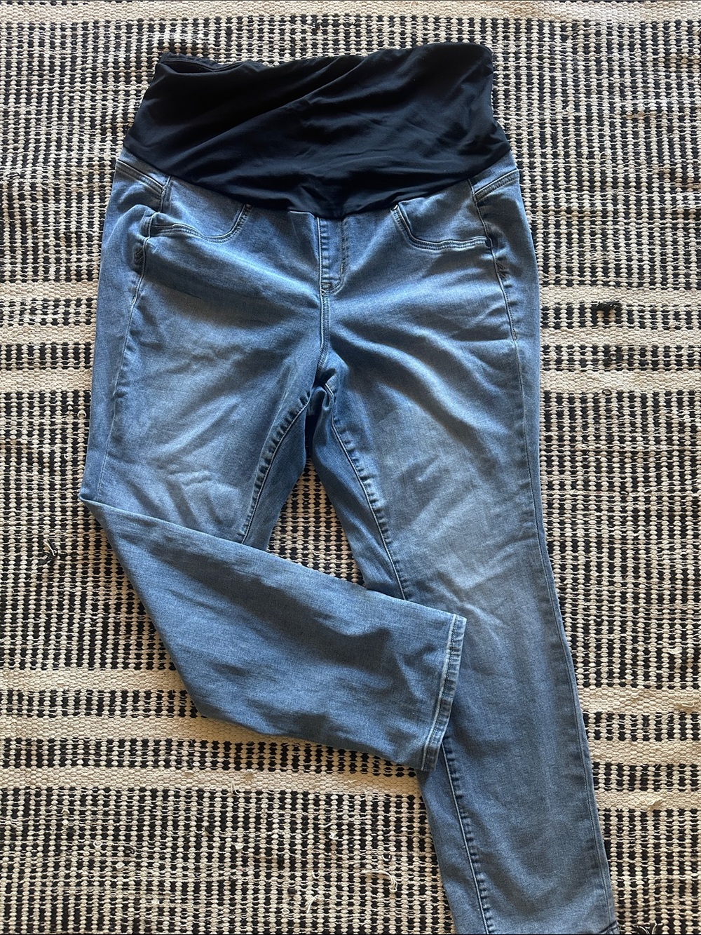 Torrid size 20W Maternity Skinny Jeans with Black Stretch Waistband - Light Blue